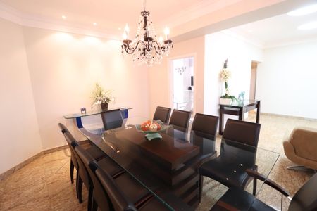 Apartamento para alugar com 340m², 5 quartos e 3 vagasCopa