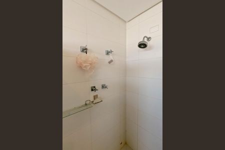 Apartamento para alugar com 480m², 5 quartos e 6 vagasBanheiro do Quarto 2