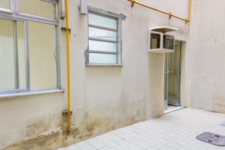 Apartamento à venda com 80m², 1 quarto e sem vagaÁrea de Serviço