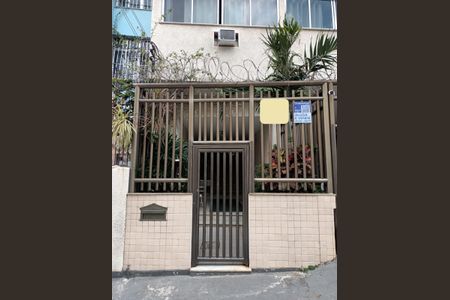 Apartamento à venda com 80m², 1 quarto e sem vagaFachada