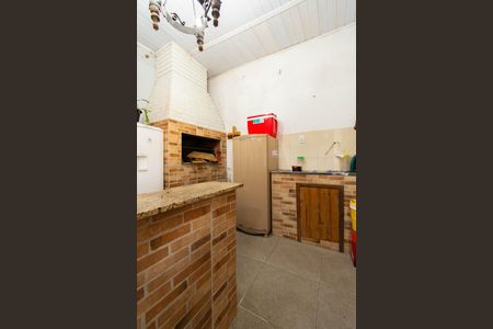 Casa à venda com 176m², 4 quartos e 2 vagas Casa à venda com 176m², 4 quartos e 2 vagasÁrea Gourmet