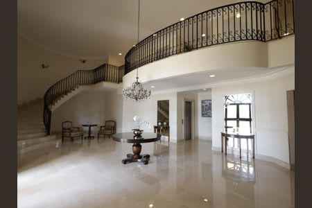Apartamento à venda com 425m², 5 quartos e 6 vagasHall
