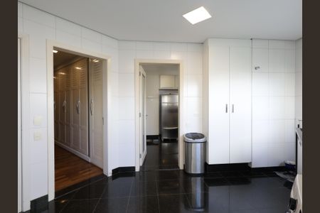 Apartamento à venda com 425m², 5 quartos e 6 vagasÁrea de Serviço