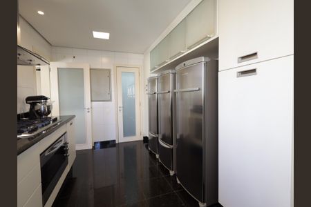 Apartamento à venda com 425m², 5 quartos e 6 vagasCozinha