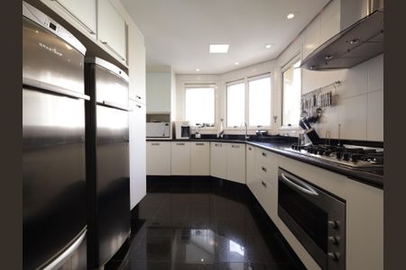 Apartamento à venda com 425m², 5 quartos e 6 vagasCozinha