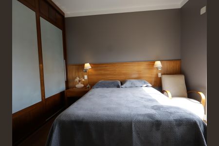 Apartamento à venda com 425m², 5 quartos e 6 vagasSuíte 2