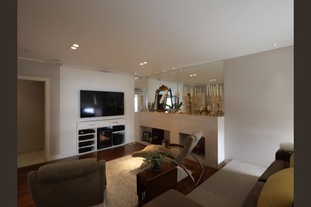 Apartamento à venda com 425m², 5 quartos e 6 vagasSala de TV