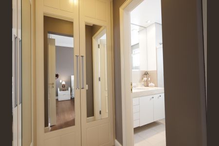 Apartamento à venda com 425m², 5 quartos e 6 vagasCloset da suíte 3