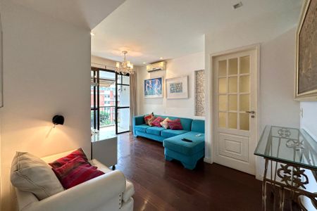 Apartamento à venda com 72m², 2 quartos e 1 vaga Apartamento à venda com 72m², 2 quartos e 1 vagaSala