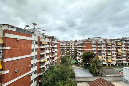 Apartamento à venda com 72m², 2 quartos e 1 vaga Apartamento à venda com 72m², 2 quartos e 1 vagaVista da Varanda
