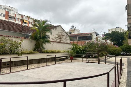 Apartamento à venda com 72m², 2 quartos e 1 vaga Apartamento à venda com 72m², 2 quartos e 1 vagaÁrea Comum - Playground