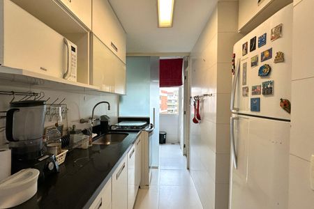Apartamento à venda com 72m², 2 quartos e 1 vaga Apartamento à venda com 72m², 2 quartos e 1 vagaCozinha