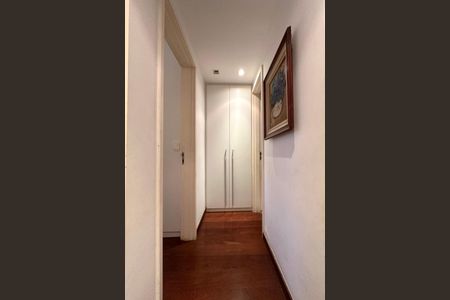 Apartamento à venda com 72m², 2 quartos e 1 vaga Apartamento à venda com 72m², 2 quartos e 1 vagaCorredor
