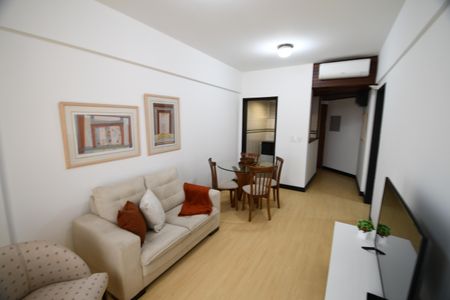 Sala de apartamento à venda com 1 quarto, 48m² em Centro, Campinas