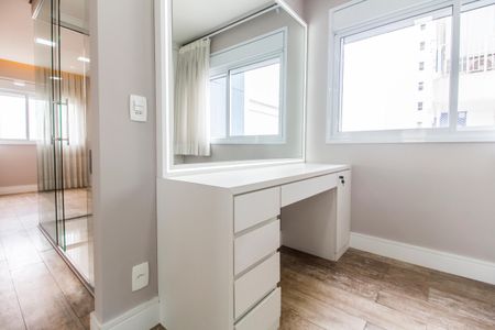 Apartamento para alugar com 69m², 1 quarto e 2 vagas Apartamento para alugar com 69m², 1 quarto e 2 vagasCloset