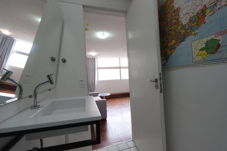 Banheiro de kitnet/studio à venda com 1 quarto, 37m² em Centro Histórico de São Paulo, São Paulo