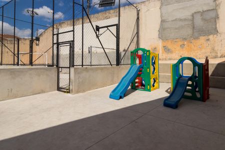 Apartamento à venda com 60m², 2 quartos e 1 vaga Apartamento à venda com 60m², 2 quartos e 1 vagaÁrea comum - Playground