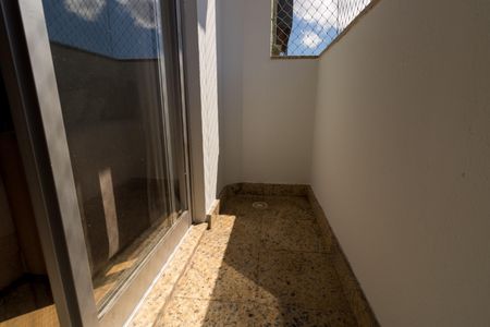 Apartamento à venda com 60m², 2 quartos e 1 vaga Apartamento à venda com 60m², 2 quartos e 1 vagaVaranda da Sala