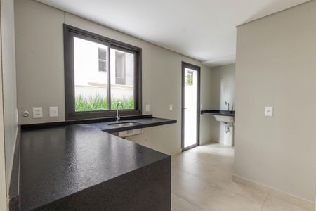 Apartamento à venda com 131m², 2 quartos e 2 vagasCozinha