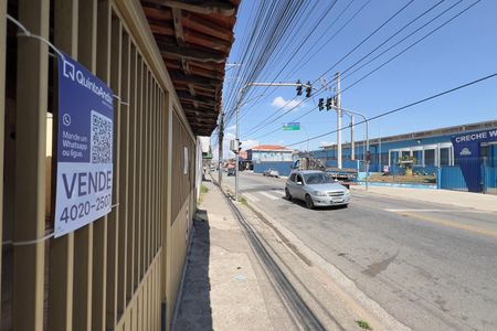 Casa à venda com 500m², 2 quartos e 2 vagasPlaca