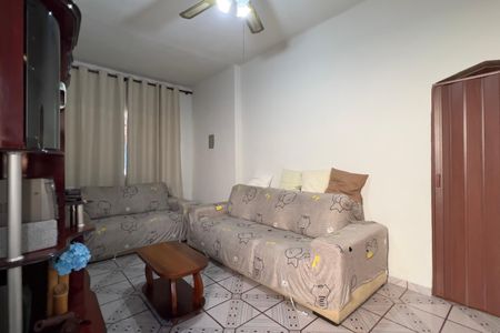 Casa à venda com 500m², 2 quartos e 2 vagasSala