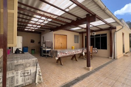 Casa à venda com 500m², 2 quartos e 2 vagasÁrea externa