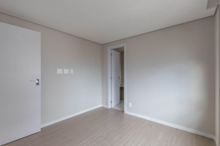 Apartamento à venda com 135m², 3 quartos e 2 vagasSuíte 2