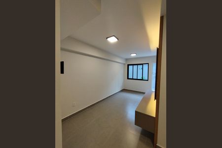 Sala de casa para alugar com 2 quartos, 100m² em Jardins, São Paulo