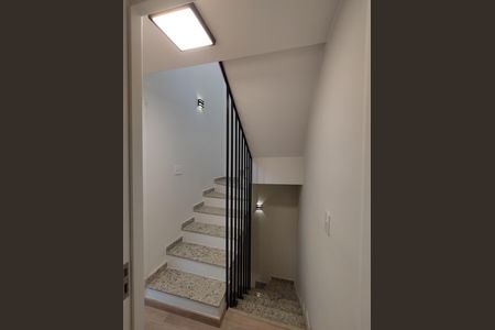 Casa para alugar com 100m², 2 quartos e 1 vagaCorredor