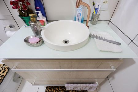 Casa à venda com 280m², 4 quartos e 4 vagasBanheiro Social