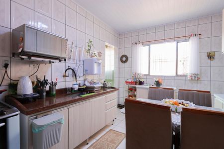 Casa à venda com 280m², 4 quartos e 4 vagasCozinha