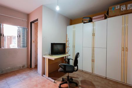 Casa à venda com 280m², 4 quartos e 4 vagasQuarto de serviço