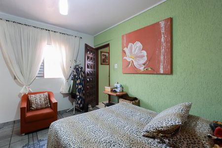 Casa à venda com 280m², 4 quartos e 4 vagasQuarto 2