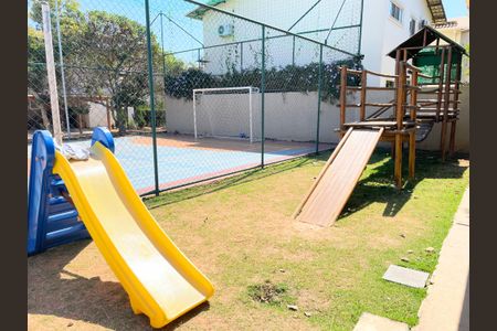 Casa de condomínio à venda com 149m², 3 quartos e 4 vagasÁrea comum