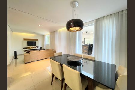 Sala de casa de condomínio à venda com 3 quartos, 149m² em Garças, Belo Horizonte