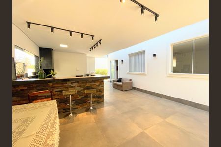 Casa de condomínio à venda com 149m², 3 quartos e 4 vagasEspaço Gourmet