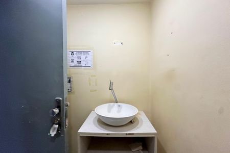 Apartamento para alugar com 60m², 2 quartos e sem vagaBanheiro