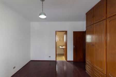 Casa à venda com 173m², 4 quartos e 3 vagasSuíte
