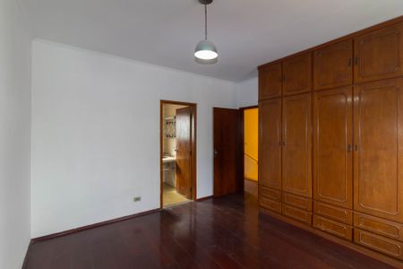 Casa à venda com 173m², 4 quartos e 3 vagasSuíte