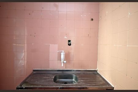 Cozinha de apartamento à venda com 2 quartos, 42m² em Irajá, Rio de Janeiro
