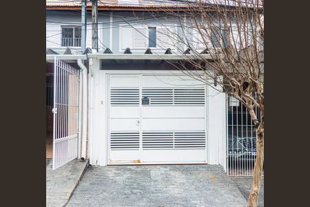 Casa de condomínio à venda com 90m², 2 quartos e 1 vaga Casa de condomínio à venda com 90m², 2 quartos e 1 vagaFachada