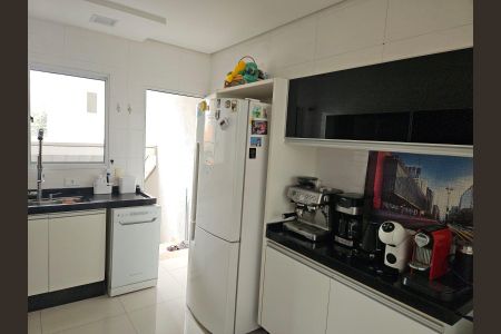 Casa para alugar com 170m², 3 quartos e 2 vagasCozinha 