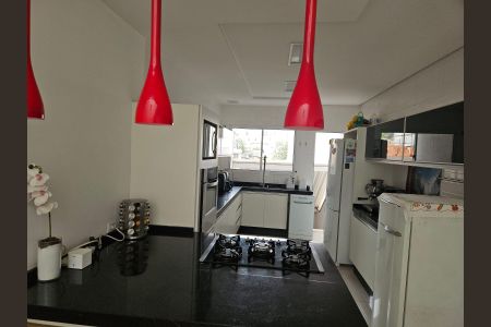 Casa para alugar com 170m², 3 quartos e 2 vagasCozinha 