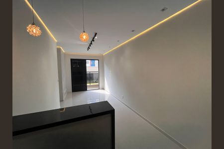 Sala de apartamento à venda com 3 quartos, 70m² em Recreio dos Bandeirantes, Rio de Janeiro