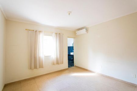 Casa à venda com 136m², 2 quartos e 2 vagasQuarto 1 - Suíte