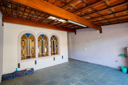 Casa à venda com 136m², 2 quartos e 2 vagasGaragem