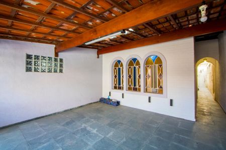 Casa à venda com 136m², 2 quartos e 2 vagasGaragem