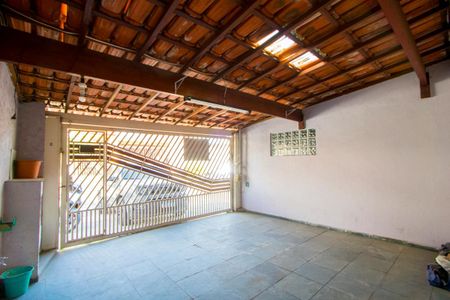 Casa à venda com 136m², 2 quartos e 2 vagasGaragem