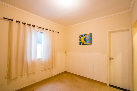 Casa à venda com 136m², 2 quartos e 2 vagasQuarto 2 - Suíte