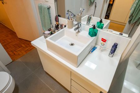 Apartamento à venda com 114m², 3 quartos e 2 vagas Apartamento à venda com 114m², 3 quartos e 2 vagasSuíte - Banheiro